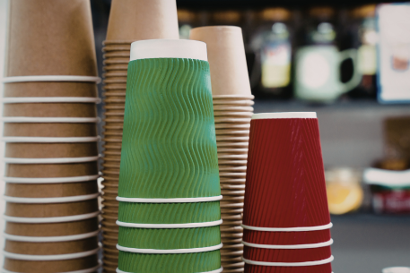 Enkelvägg eller dubbelvägg kaffekoppar? En tillverkares guide